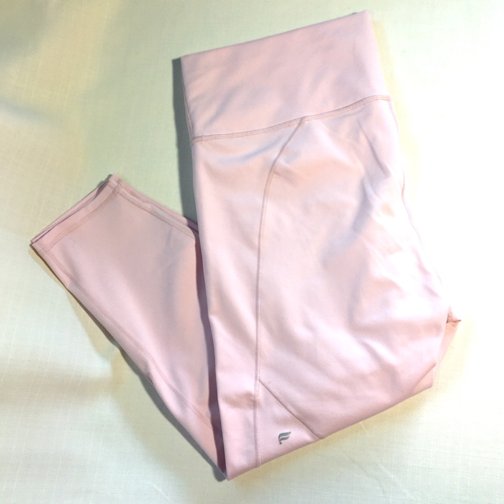 Fabletics Powerhold Blush‎ Pink Athletic Cropped Leggings